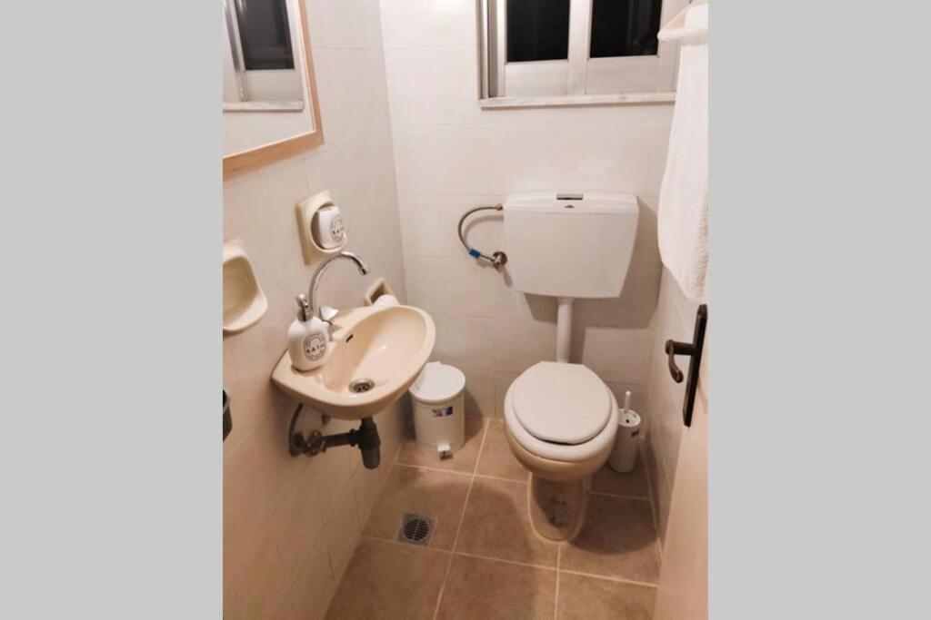 Apartment 95 M2, Center Of Sitia, Wifi, 350M Beach Esterno foto