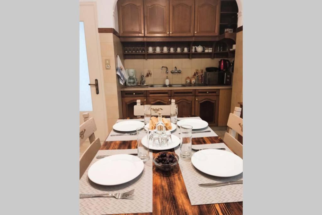 Apartment 95 M2, Center Of Sitia, Wifi, 350M Beach Esterno foto