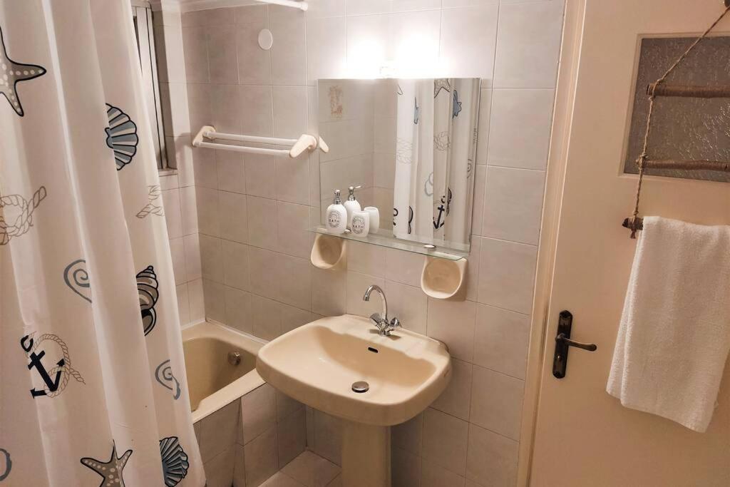 Apartment 95 M2, Center Of Sitia, Wifi, 350M Beach Esterno foto